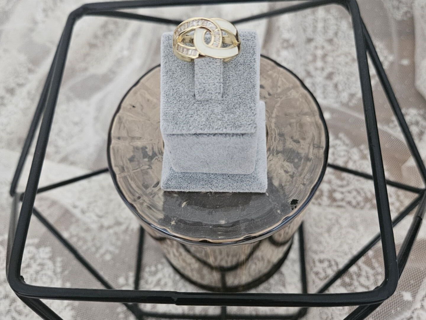 Bej Mineli Zirkon Tasli Yuzuk