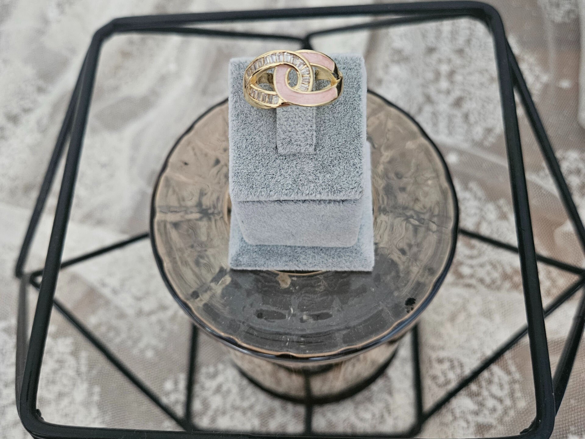 Pembe Mineli Zirkon Tasli Yuzuk