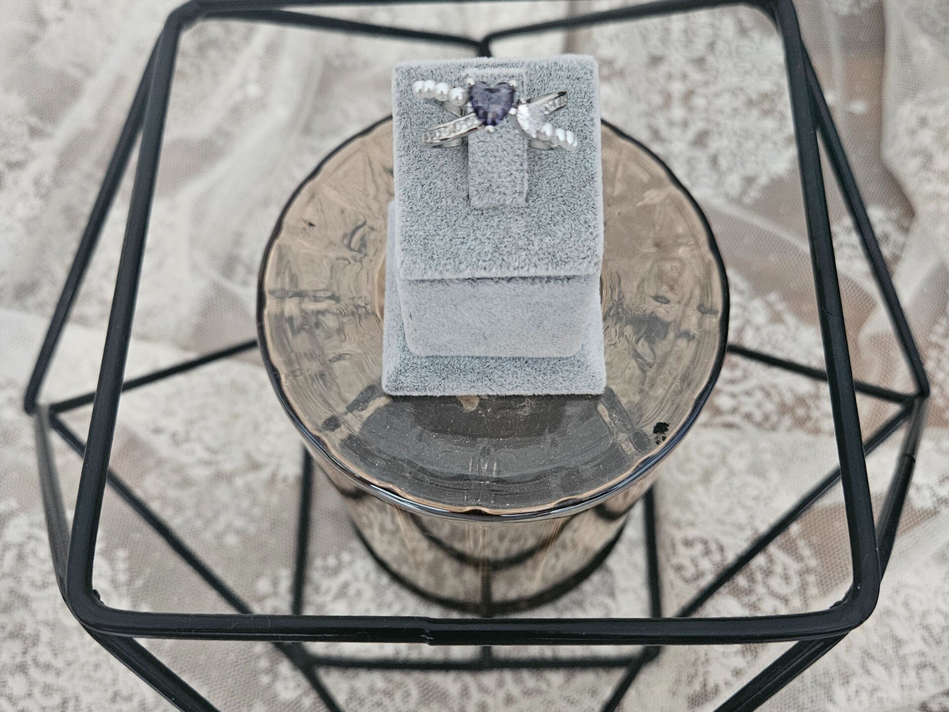 Safir Kalpli Zirkon Tasli Capraz Yuzuk