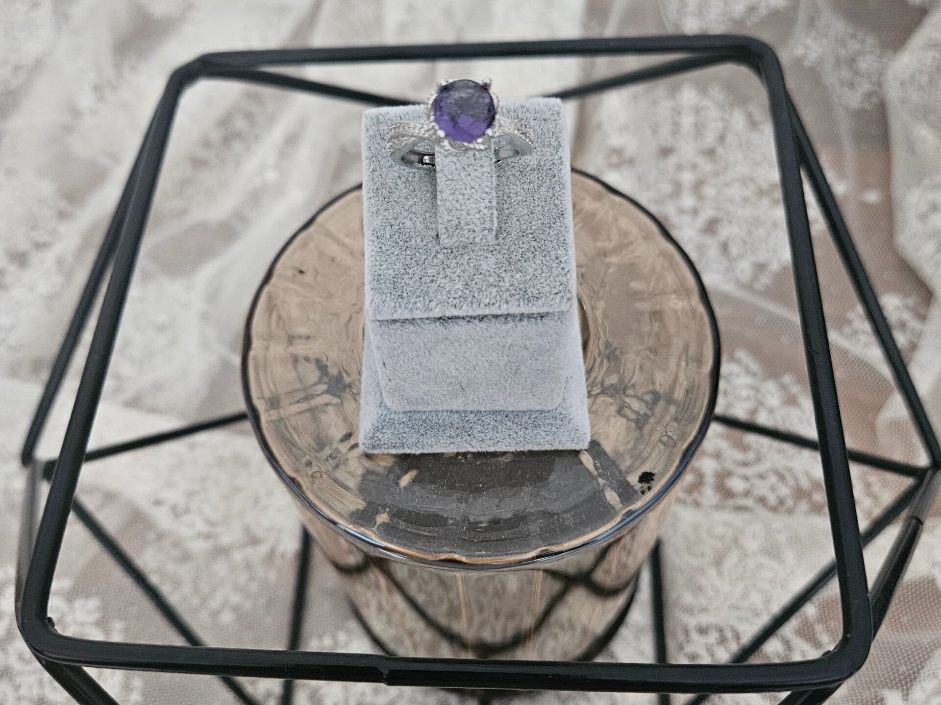 Gumus Renkli Safir Tektas Zirkon Yuzuk